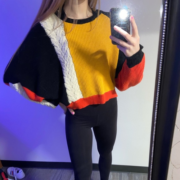 ⭐️OVERSIZED SWEATER⭐️ - Picture 1 of 5